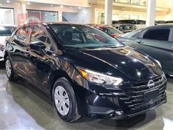 نيسان فيرسا